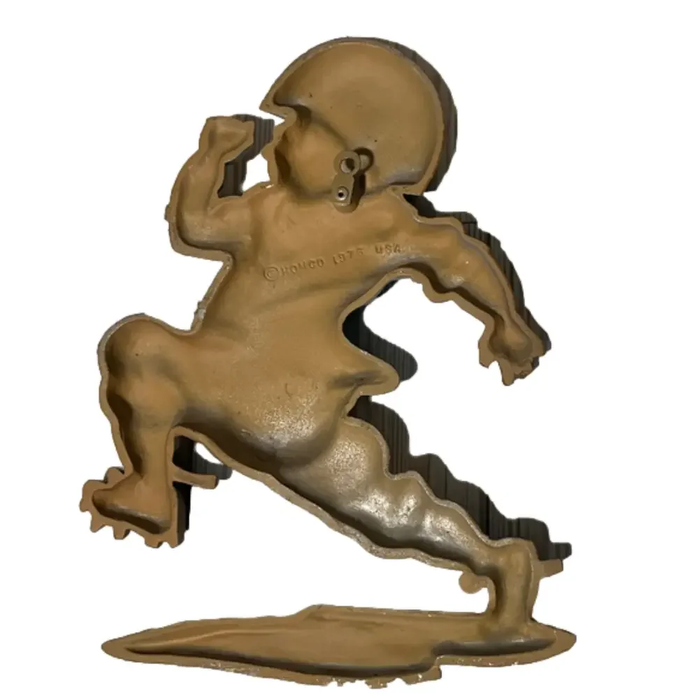 Vintage Homco 1976 Set of 2 Cast Aluminum Metal Football Players Wall Art/Decor